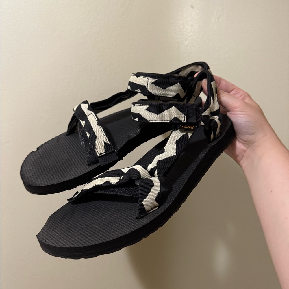 Teva women’s original universal sandal size 10
